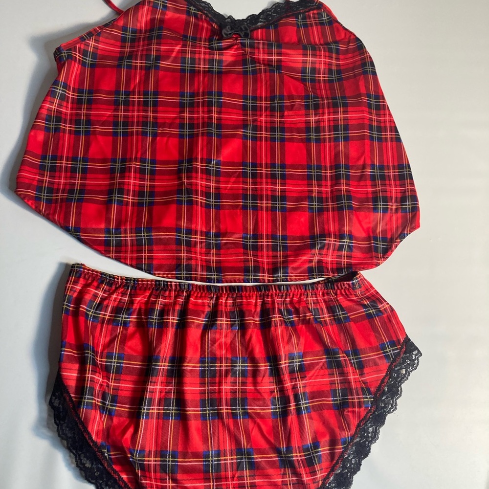 Undercover wear Red Plaid two piece sleep set s